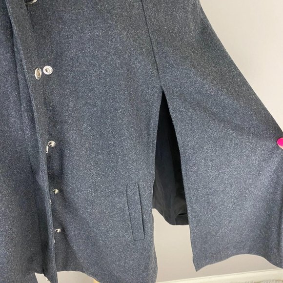 Mark & Graham Charlotte Gray Wool Cape NWT - Picture 4 of 6